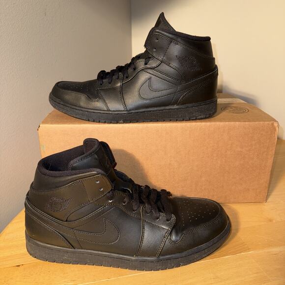 Size 11.5 Air Jordan 1 Mid Triple Black No Box main image 7